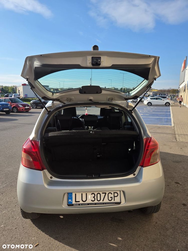 Toyota Yaris 1.4 D-4D Sol - 12