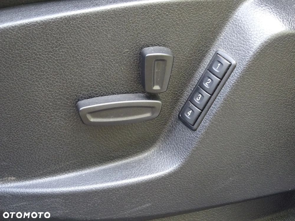 Ford S-Max - 15