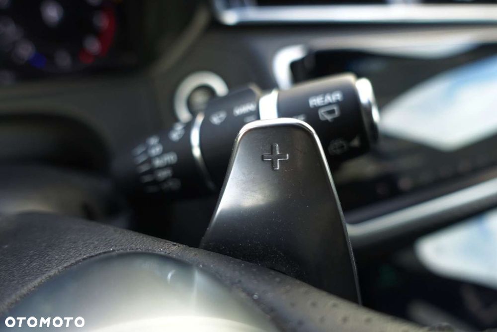 Land Rover Range Rover Velar 2.0 Si4 GPF R-Dynamic S - 28