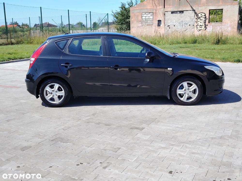 Hyundai i30 1.6 CRDi Style EU5 - 9