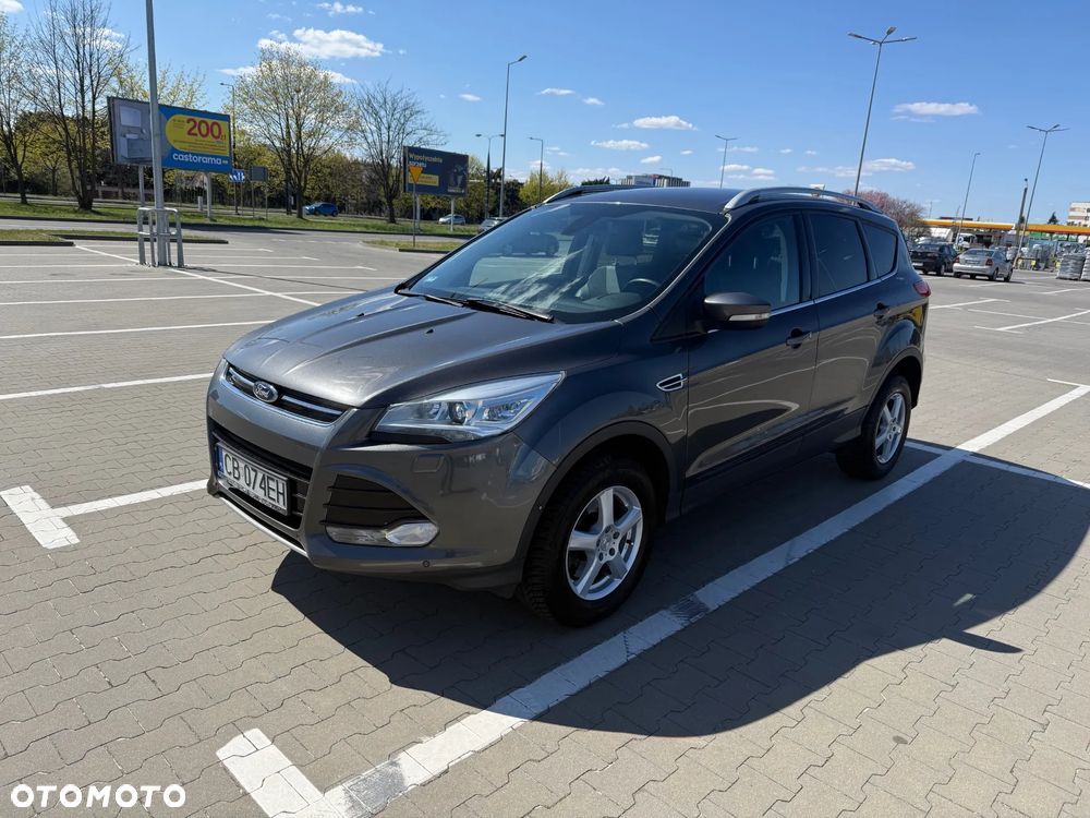 Ford Kuga - 1