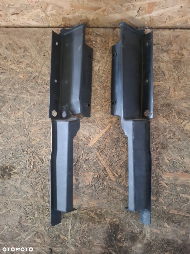 Volvo XC40 listwa osłona błotnika lewa prawa 31651852  32131858 - 2