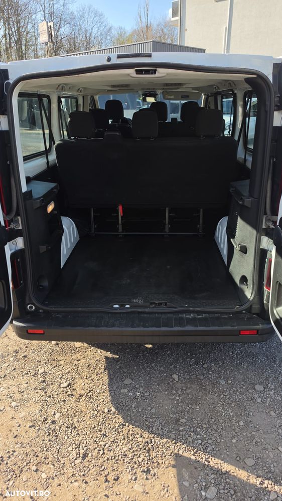 Renault Trafic 2.0 Blue dCi 110 S&S L1 8+1 Life - 6