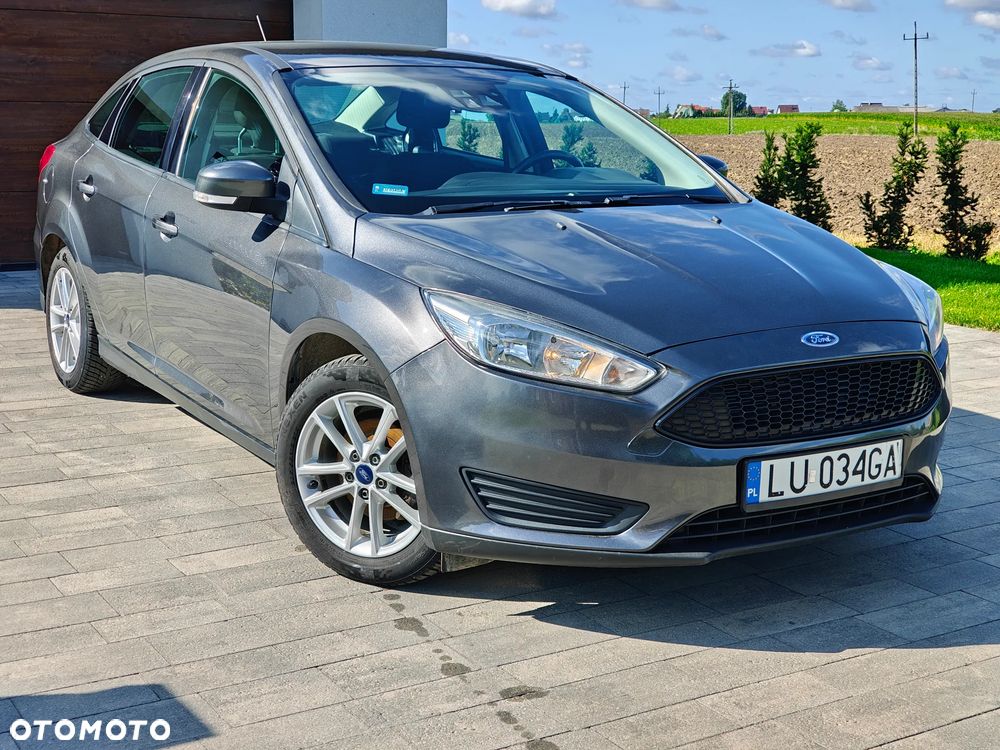 Ford Focus 1.6 Ambiente - 9
