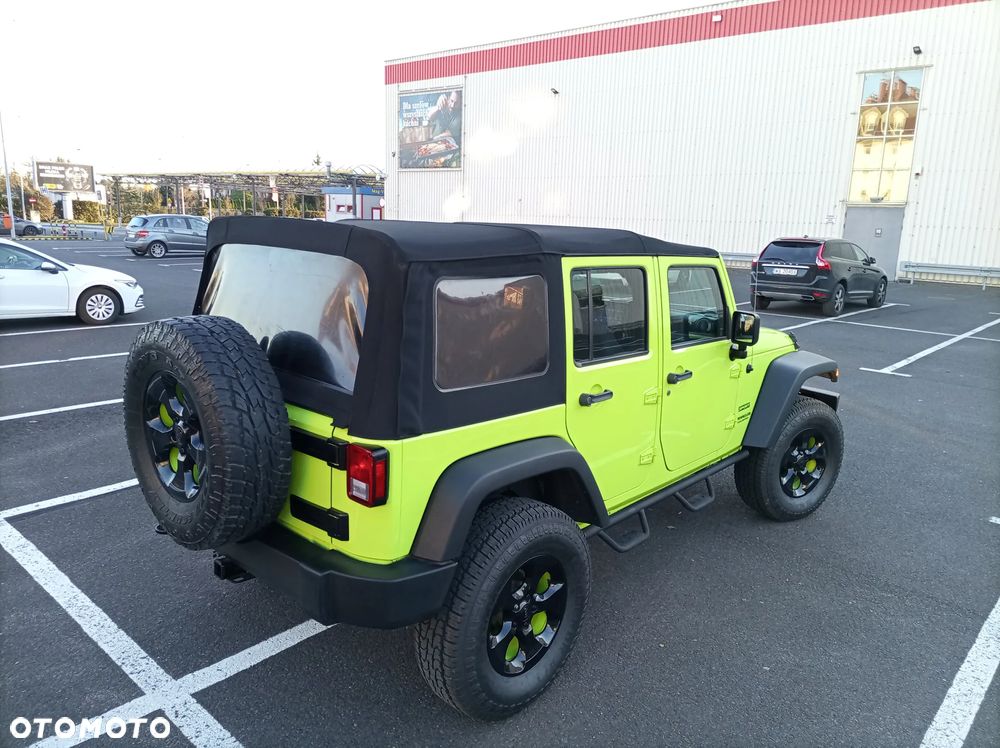 Jeep Wrangler - 4