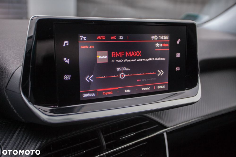 Peugeot 2008 1.5 BlueHDi Allure Pack S&S EAT8 - 25