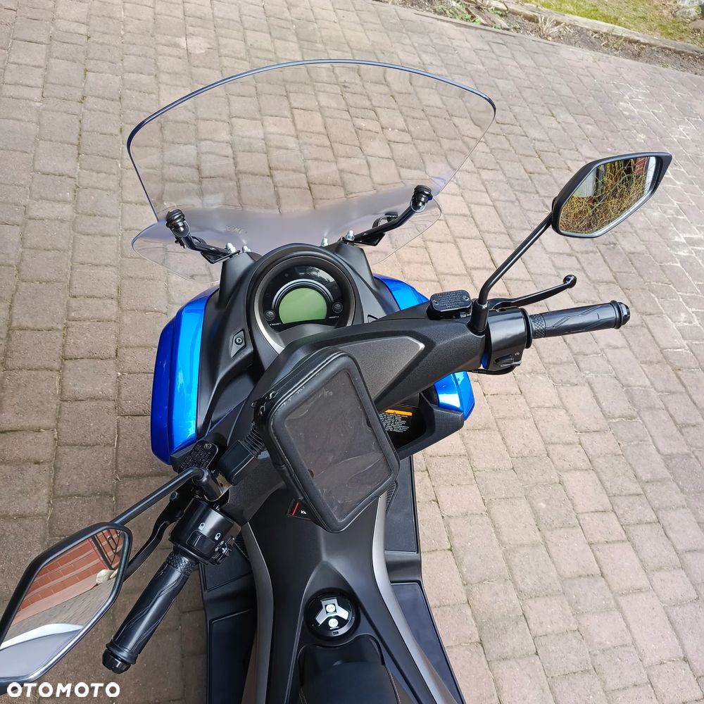 Yamaha NMAX - 9