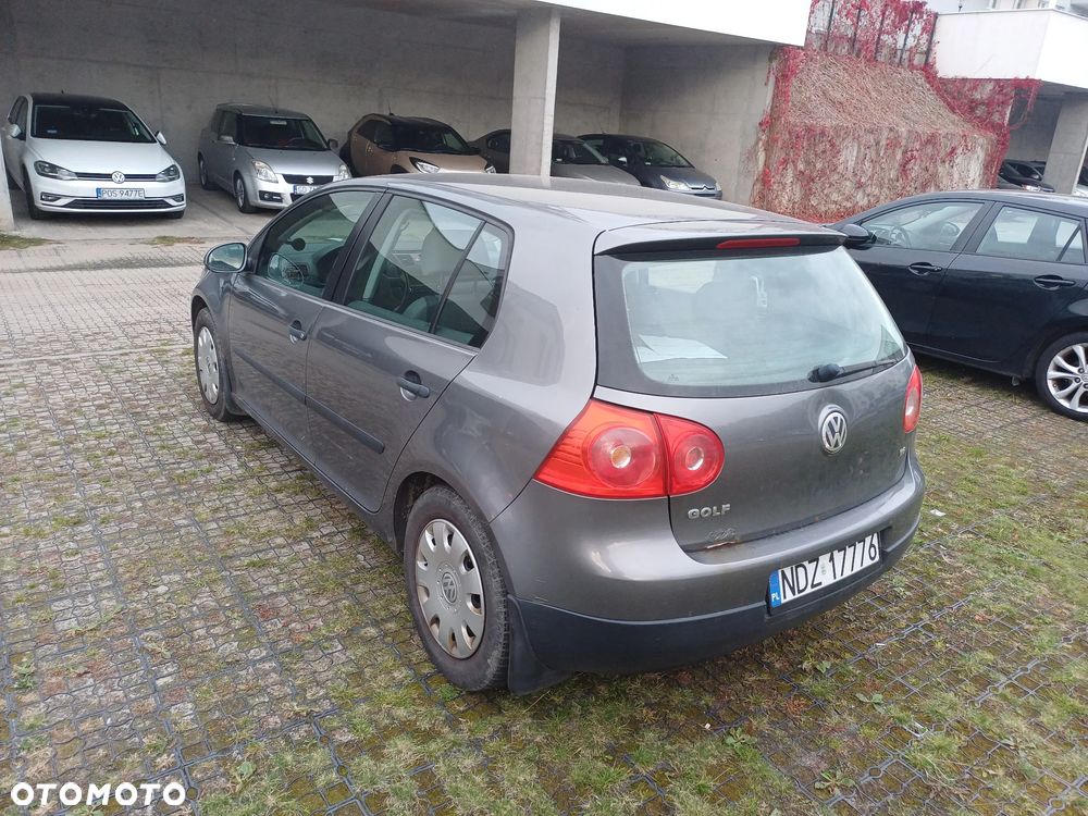 Volkswagen Golf 1.6 Comfortline - 2