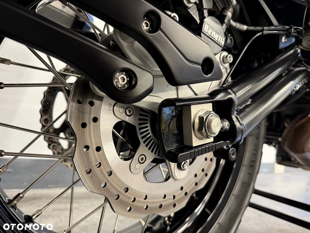 Benelli TRK 502X - 14