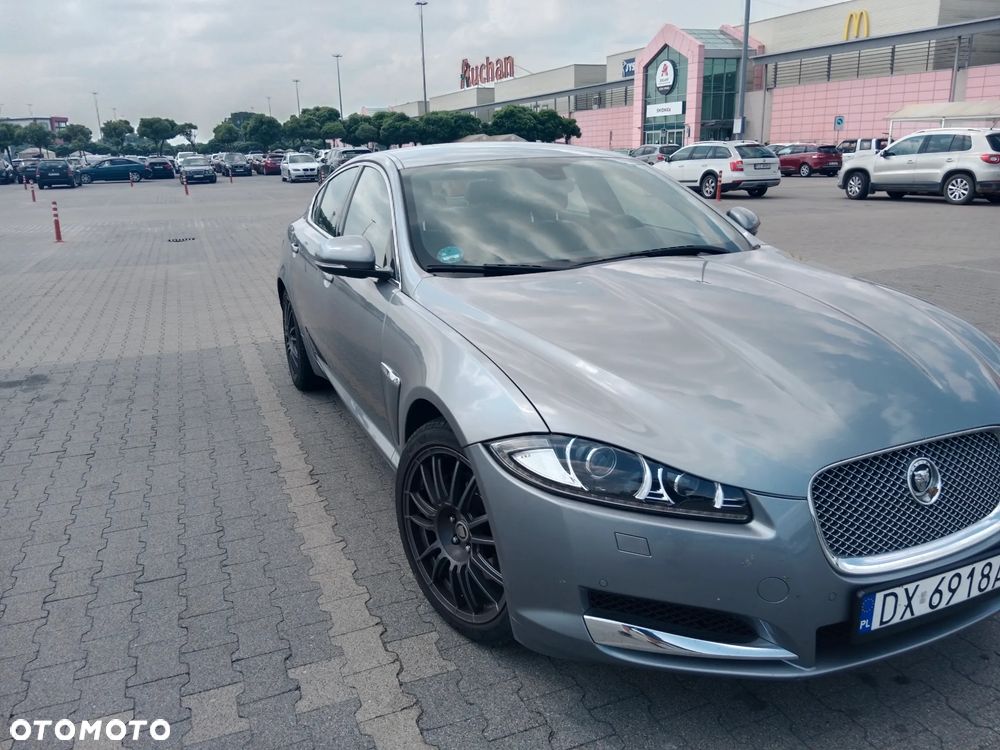 Jaguar XF - 7