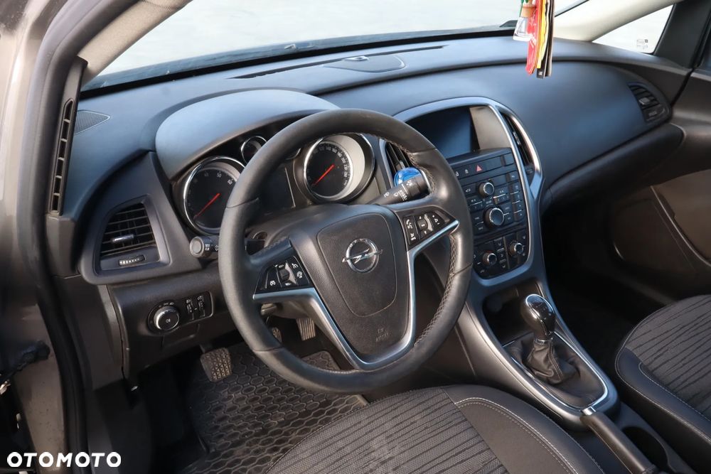 Opel Astra 1.4 T Active - 10