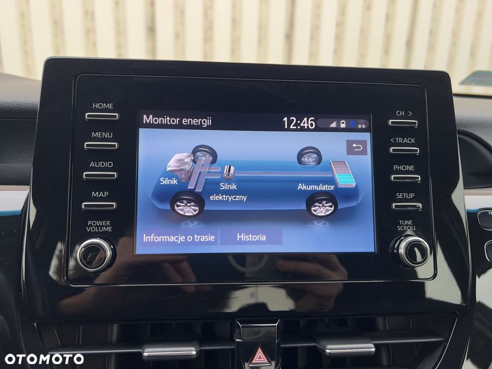 Toyota Camry 2.5 Hybrid Comfort CVT - 32