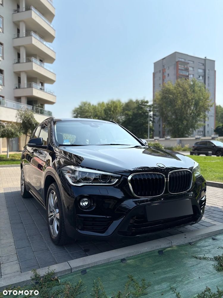 BMW X1 xDrive20i Sport Line - 4