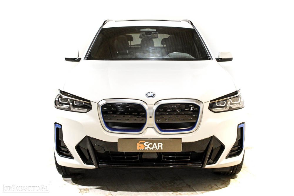 BMW iX3 M Sport Impressive - 2