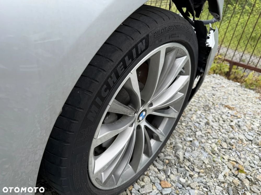 BMW Seria 5 530d xDrive Sport Line - 11