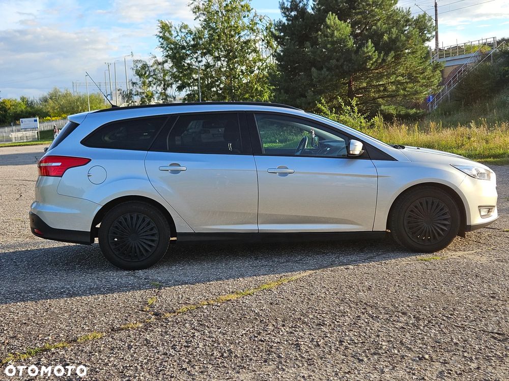 Ford Focus 1.5 TDCi SYNC Edition - 3