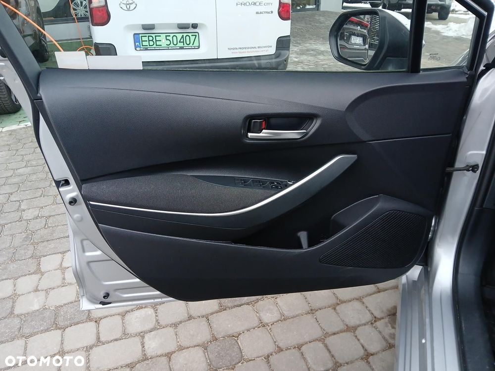 Toyota Corolla 1.8 Hybrid Comfort - 20