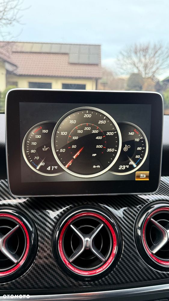 Mercedes-Benz CLA AMG 45 4Matic 7G-DCT - 24