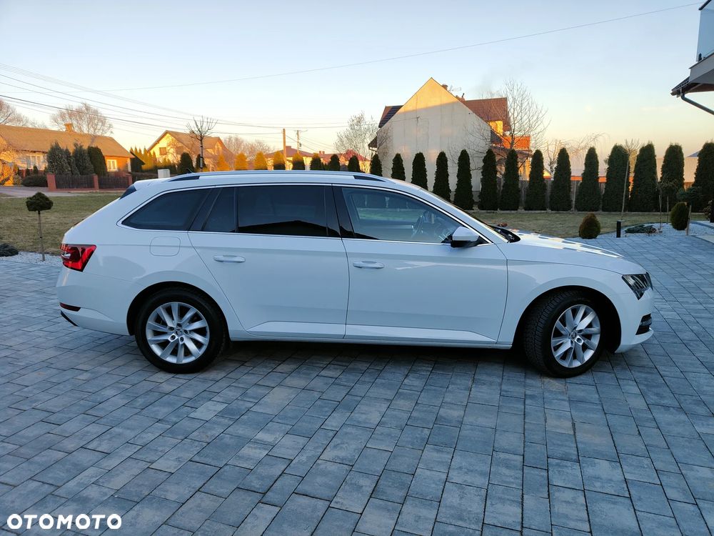 Skoda Superb 2.0 TDI Active DSG7 - 9
