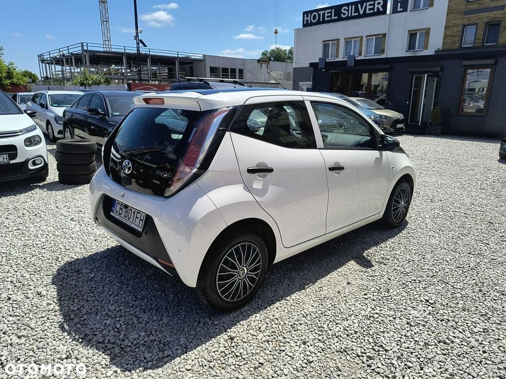 Toyota Aygo x-cite - 6