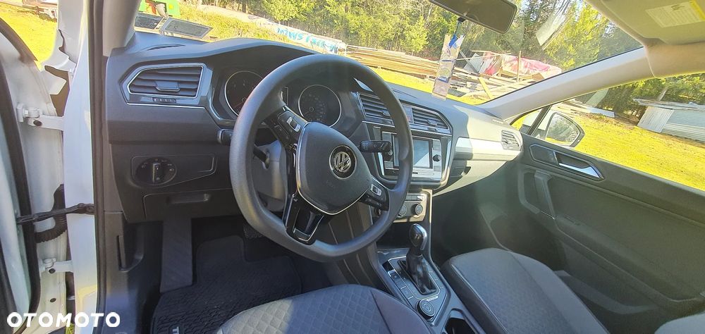 Volkswagen Tiguan - 17
