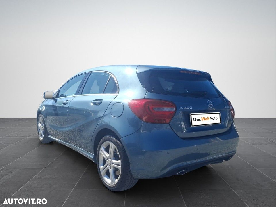 Mercedes-Benz A - 4