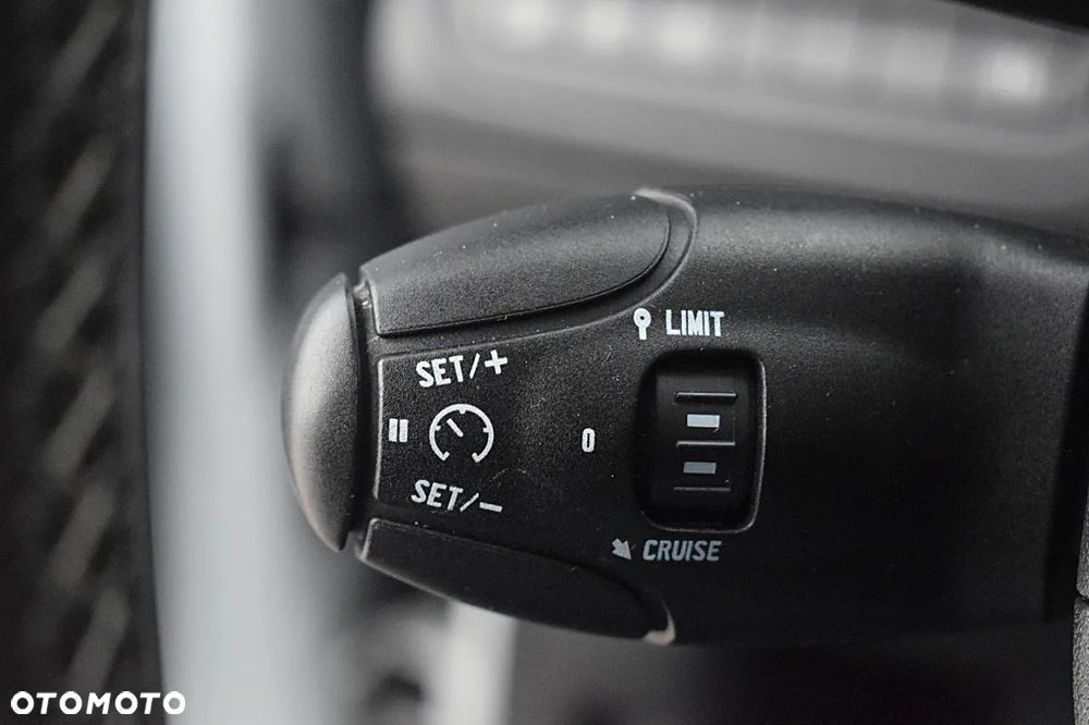 Peugeot 2008 e-HDi FAP 115 STOP & START Allure - 31