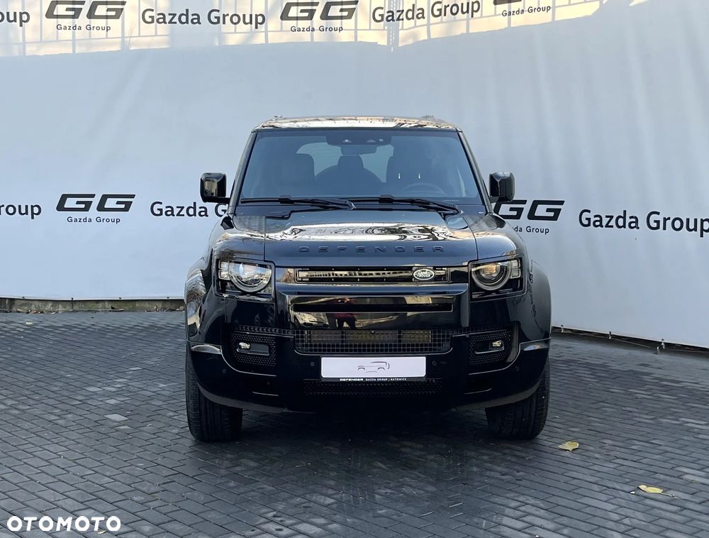 Land Rover Defender 110 D250 X-Dynamic SE - 12