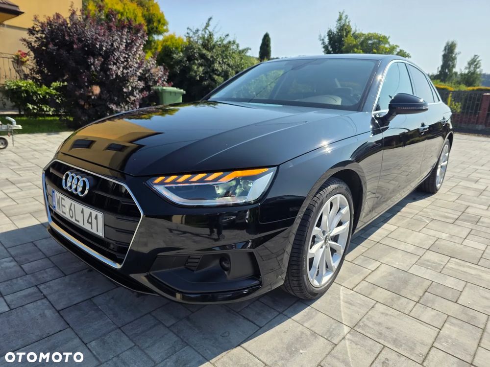 Audi A4 - 1