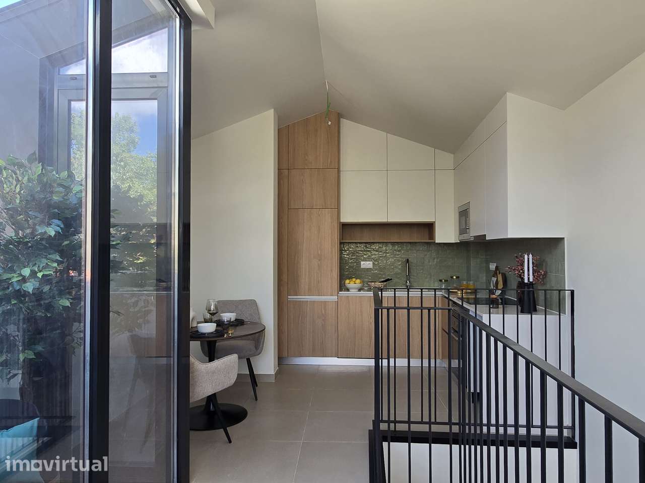 Jardim Emídia — T1 Duplex · 7