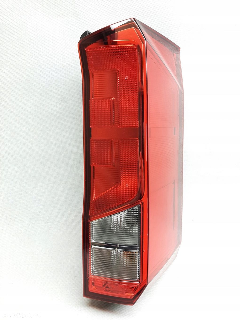VW CRAFTER 7C0945096H LAMPA PRAWA 2017/2024 ASPOCK TYŁ oryginał - 1