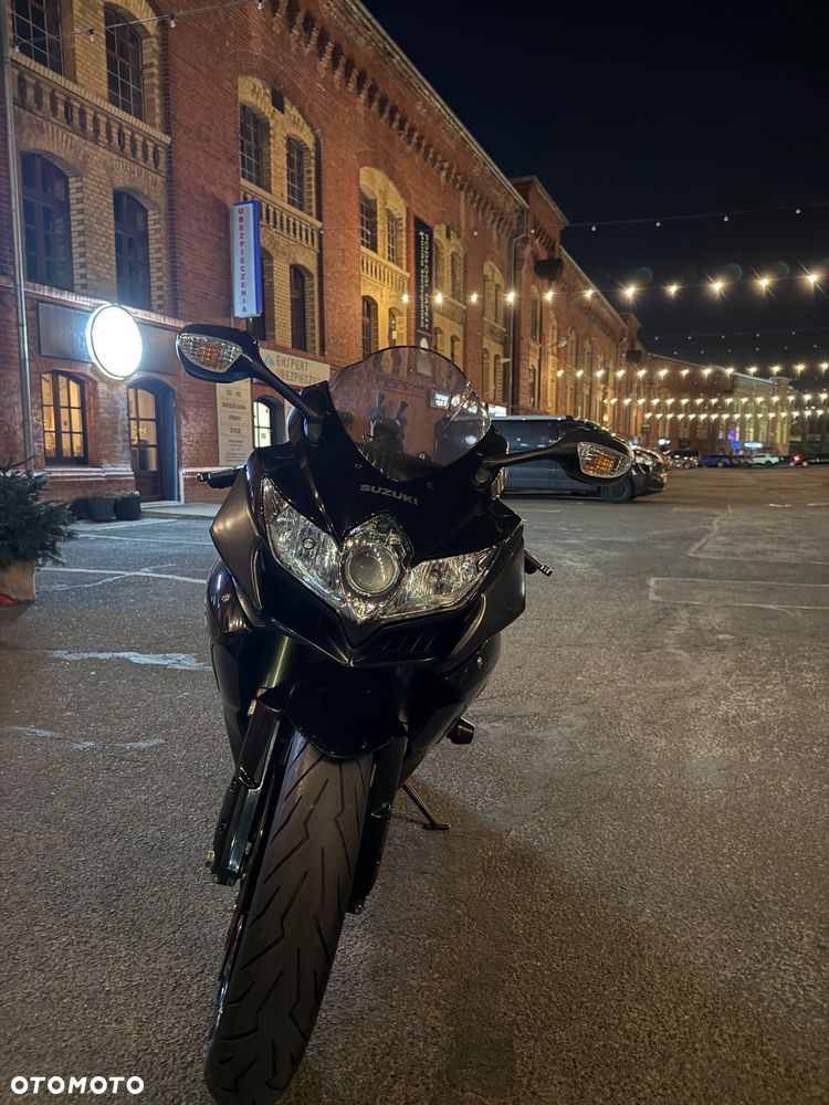 Suzuki GSX-R - 2