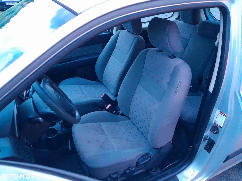 Hyundai Getz 1.1 - 8
