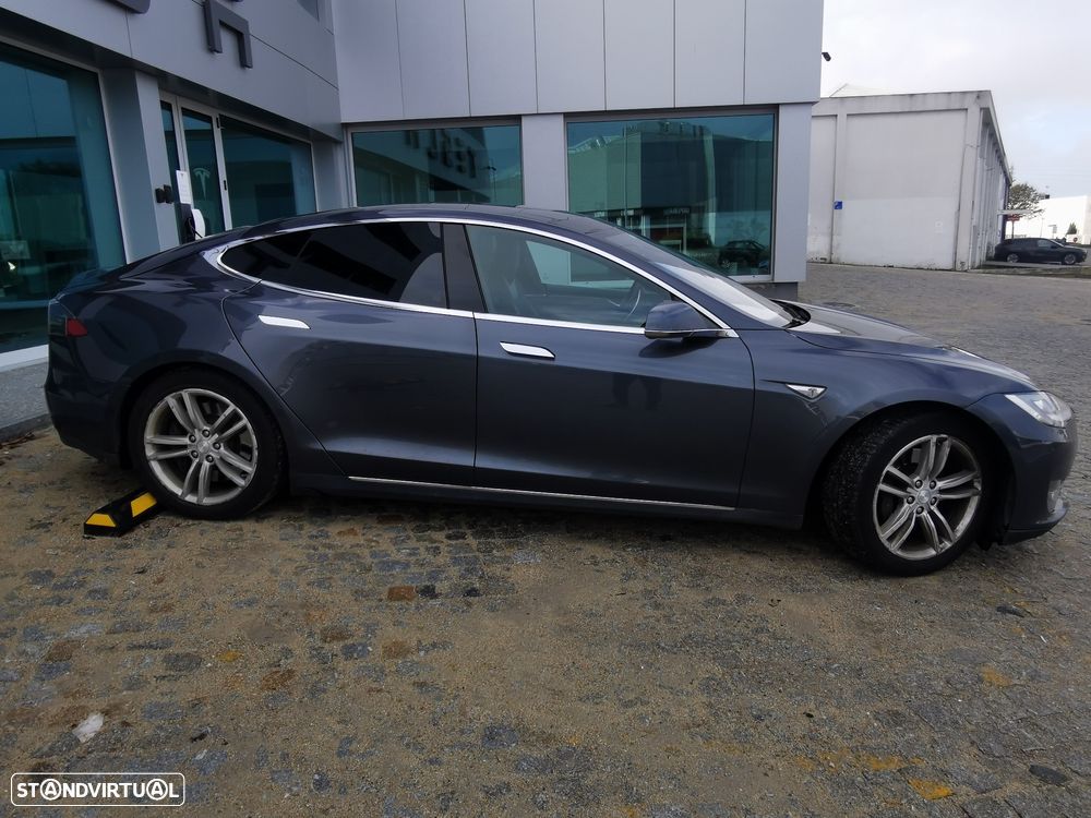 Tesla Model S 85 - 3