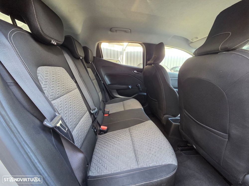 Renault Clio 1.0 TCe Techno - 12