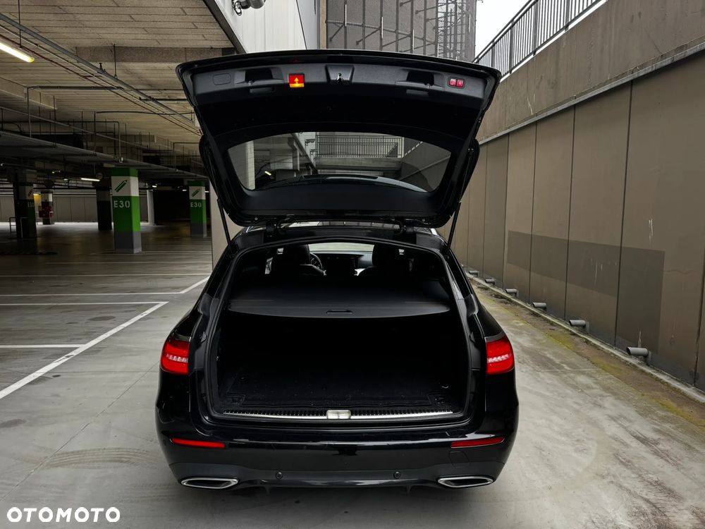 Mercedes-Benz Klasa E 220 d T 9G-TRONIC AMG Line - 10