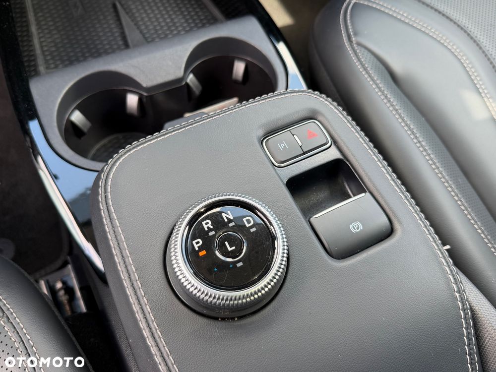 Ford Mustang Mach-E 98kWh AWD Premium - 23