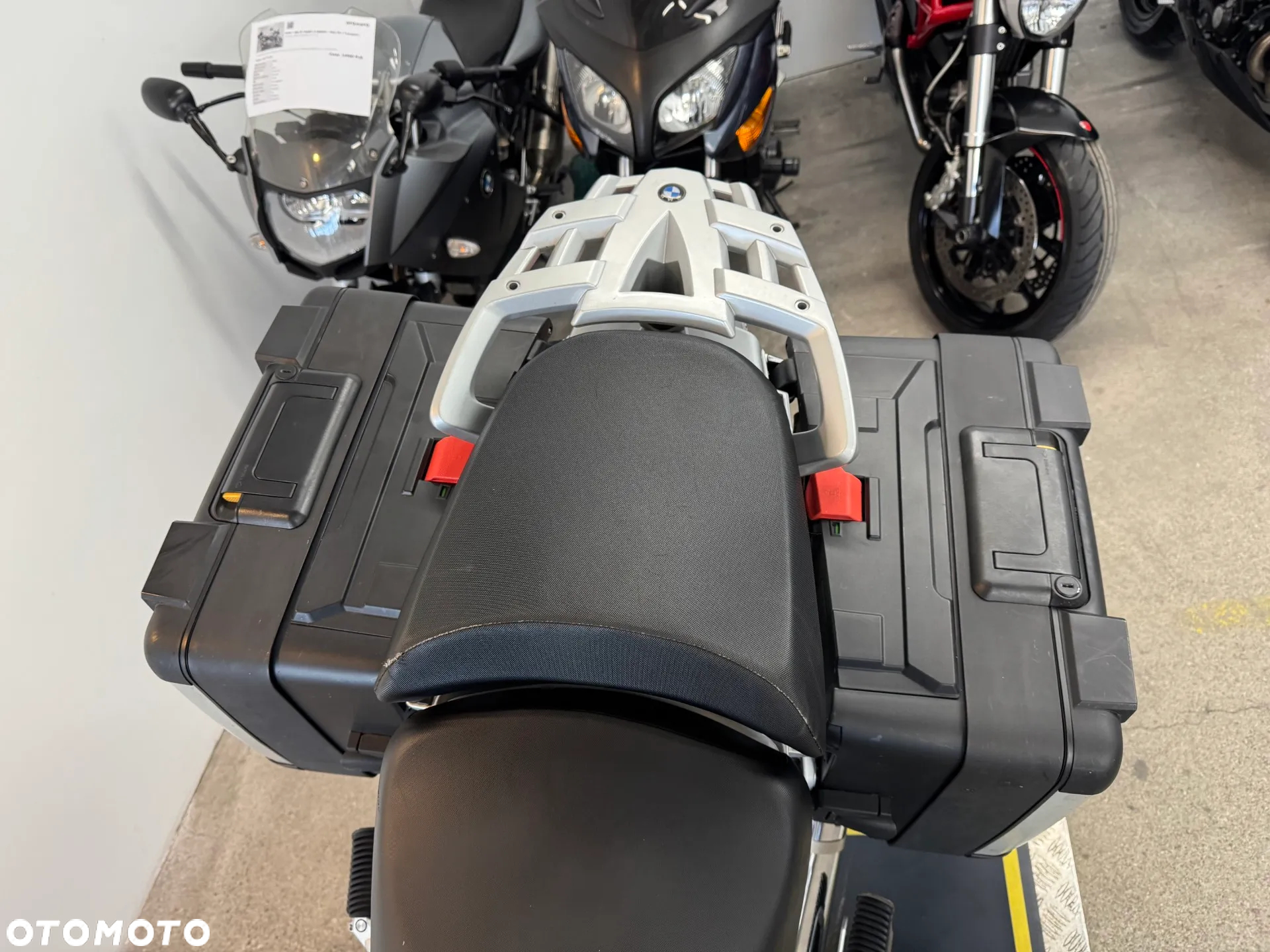 BMW R - 27