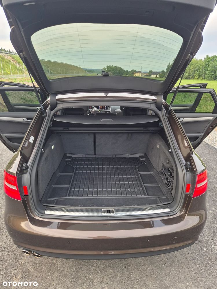 Audi A4 Avant 2.0 TDI DPF Ambiente - 16