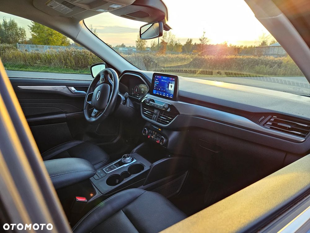 Ford Kuga 2.5 Duratec FHEV TITANIUM - 18