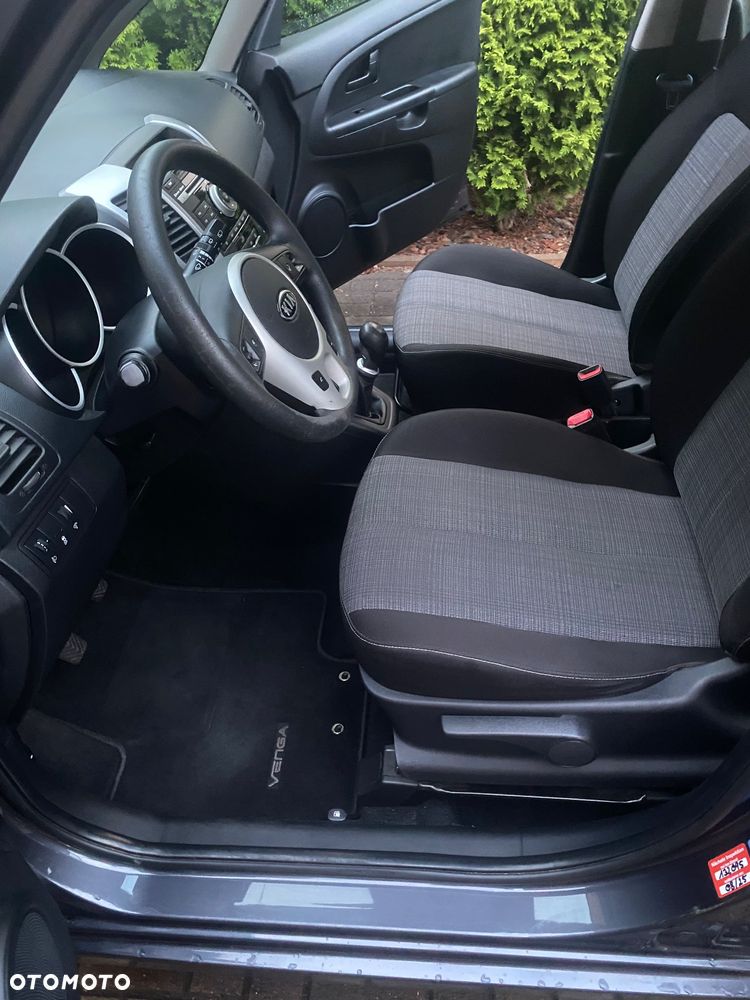 Kia Venga 1.4 CVVT Attract - 9