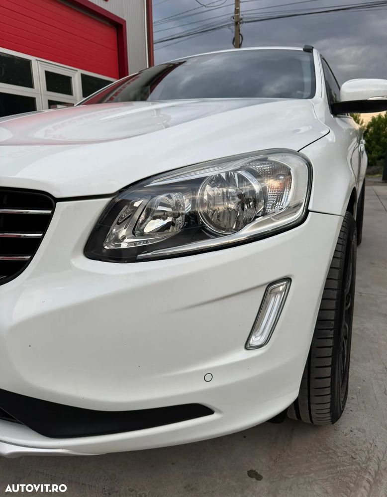 Volvo XC 60 D4 Geartronic Momentum - 23