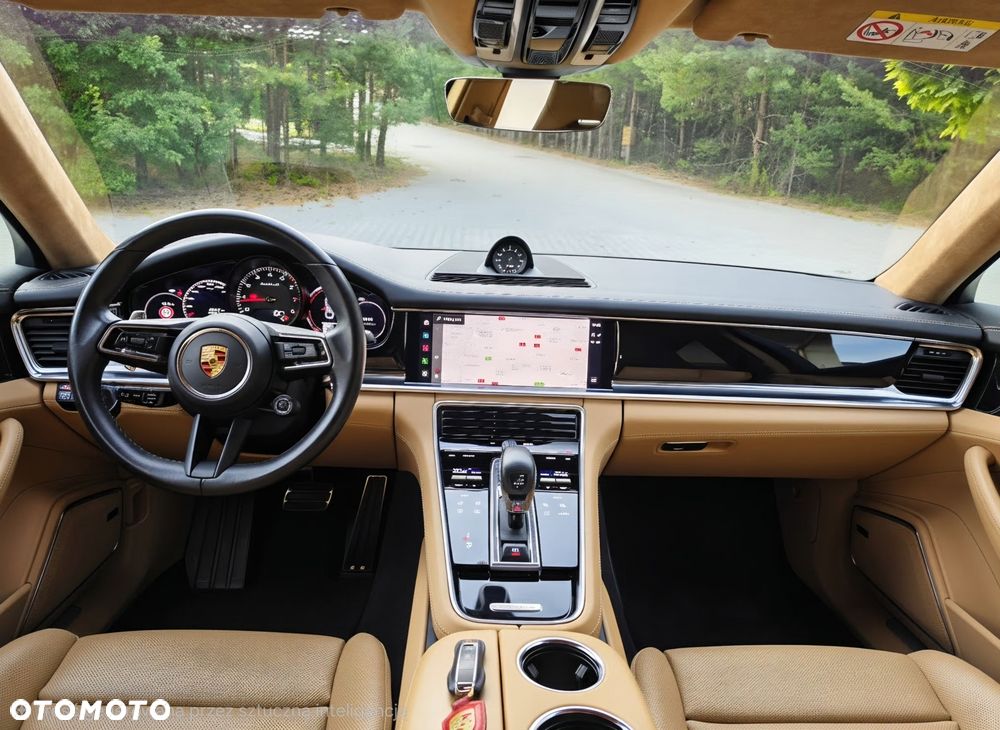 Porsche Panamera - 15