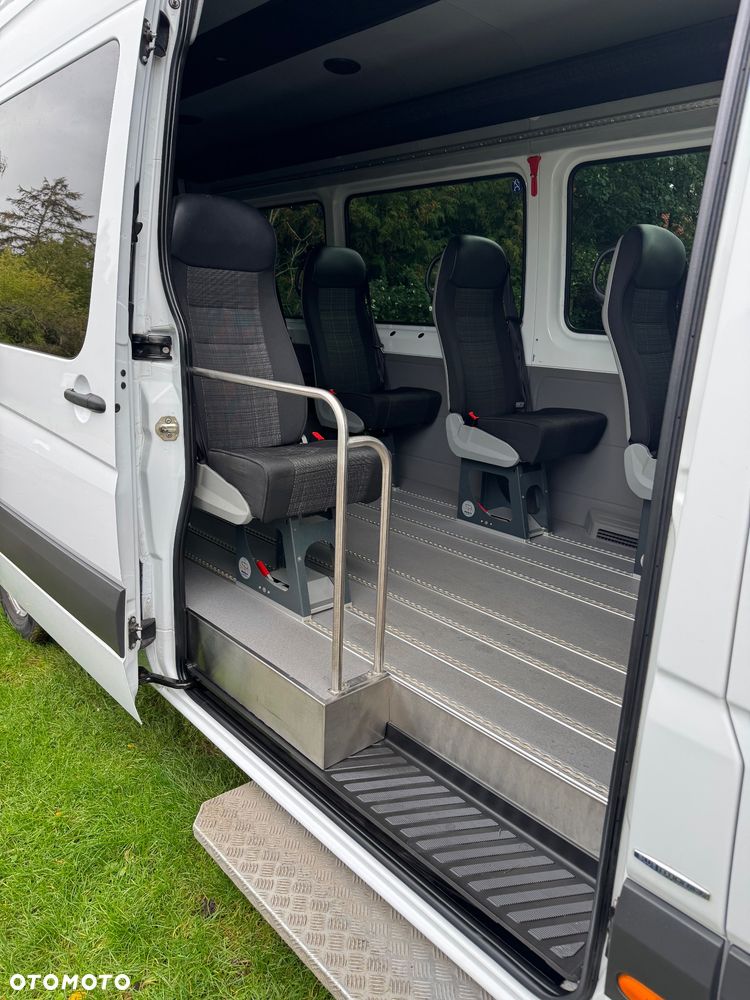 Mercedes-Benz Sprinter - 16