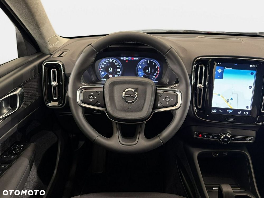 Volvo XC 40 - 18