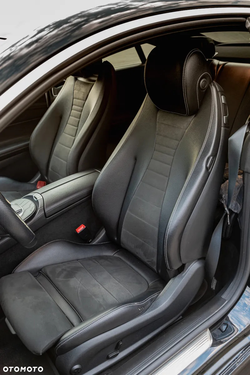 Mercedes-Benz Klasa E 220 d 4Matic Coupe 9G-TRONIC AMG Line - 18