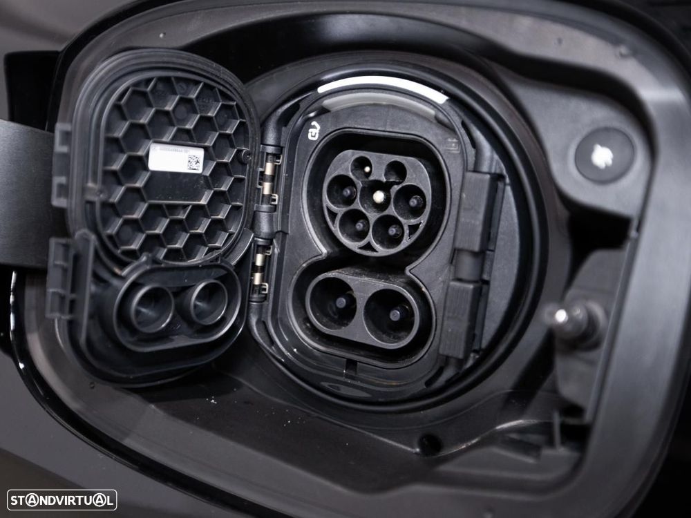 Mercedes-Benz GLC 300 e 4Matic - 17