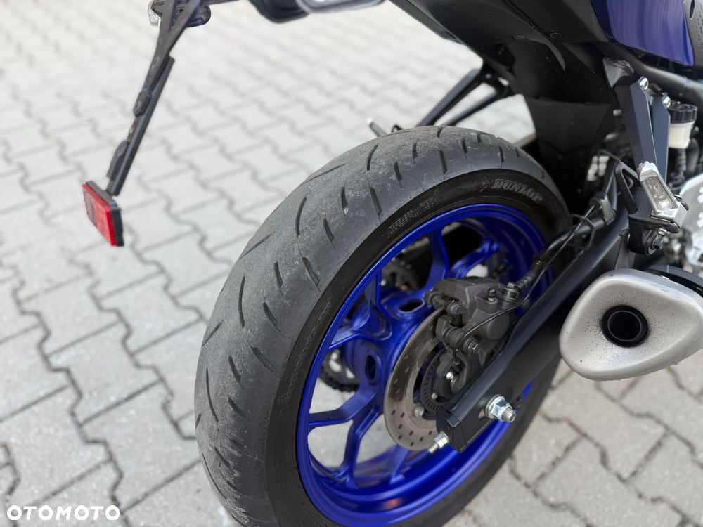 Yamaha R3 - 14