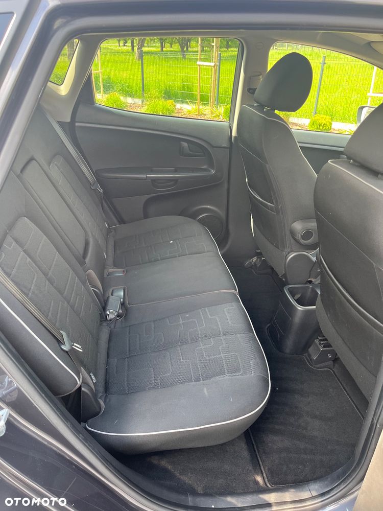 Kia Venga 1.6 CVVT Dream-Team Edition - 19
