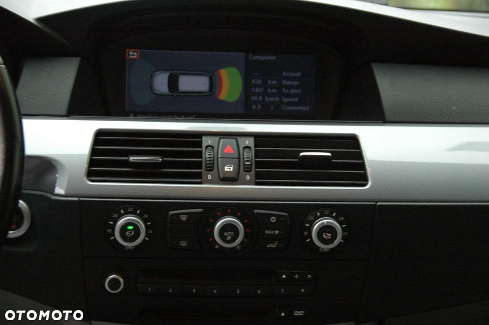 BMW Seria 5 520d Edition Lifestyle - 11